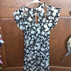 Off the shoulders dress